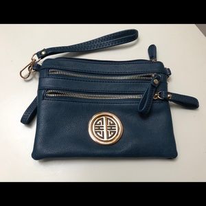 Teal wristlet/clutch